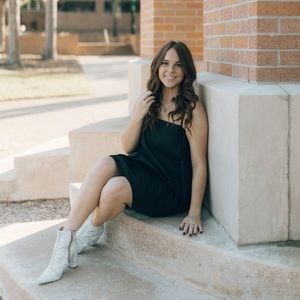 Meet your Posher, Alaina